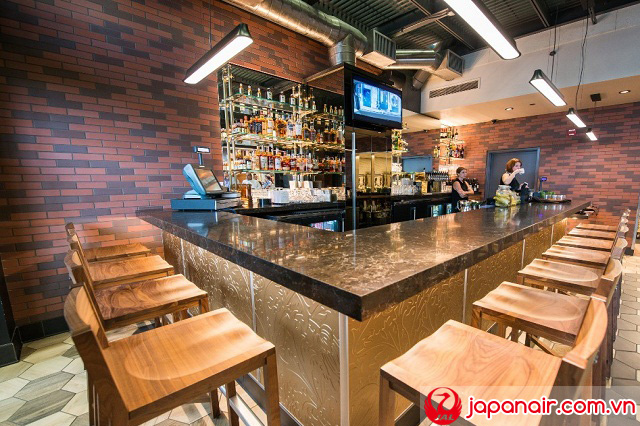 Quầy bar ấn tượng ở Sân bay quốc tế O’Hare